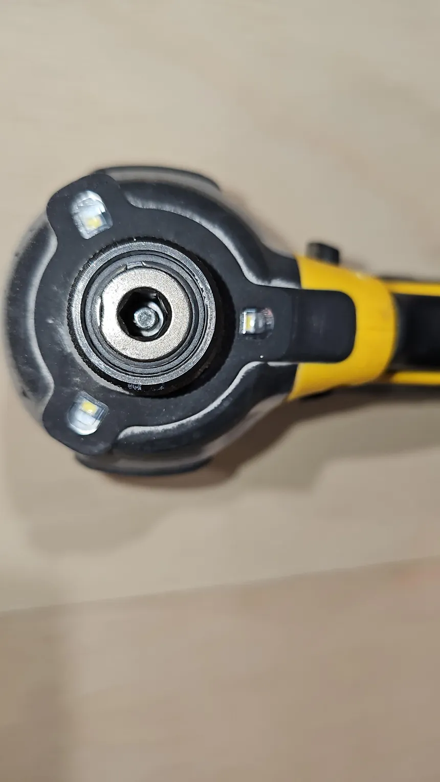 DeWalt DCF850 quarter-inch hex chuck and three-LED ring close-up