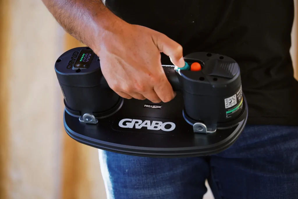 GRABO Pro-Lifter 20 handle, digital display and pump controls